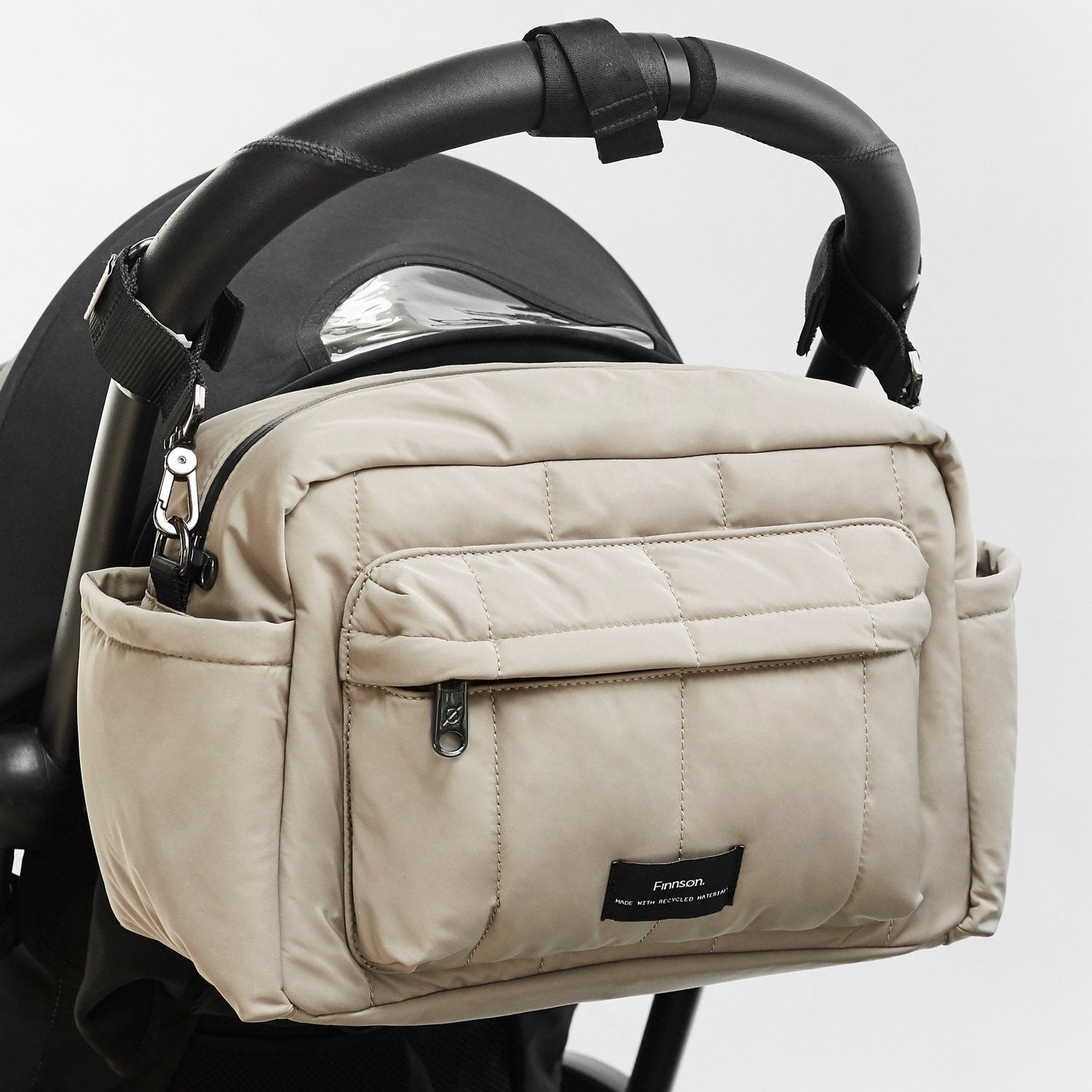 FINNSON FREYA OVERSIZED STROLLER ORGANISER TAUPE BACK OF PRAM